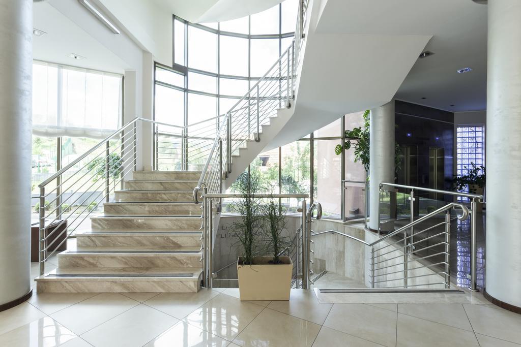 Hotel Premier Aqua - Adults Only Vrdnik Exterior photo Interior of the university