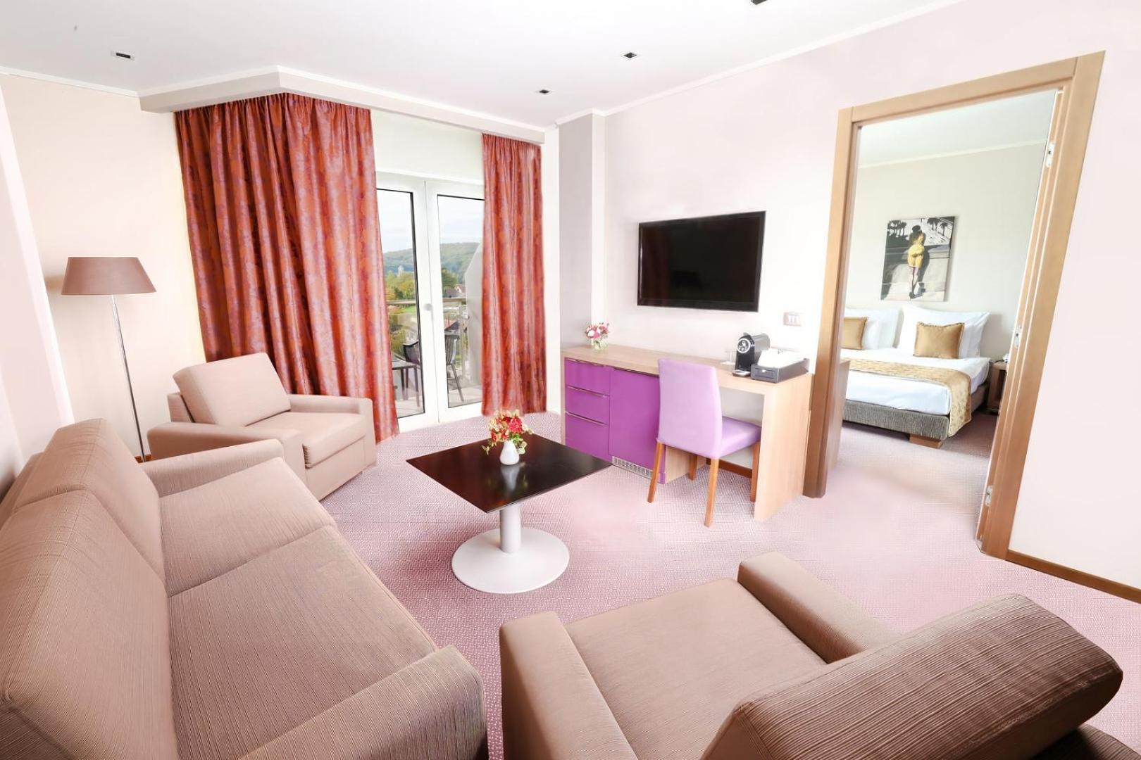 Hotel Premier Aqua - Adults Only Vrdnik Exterior photo Suite