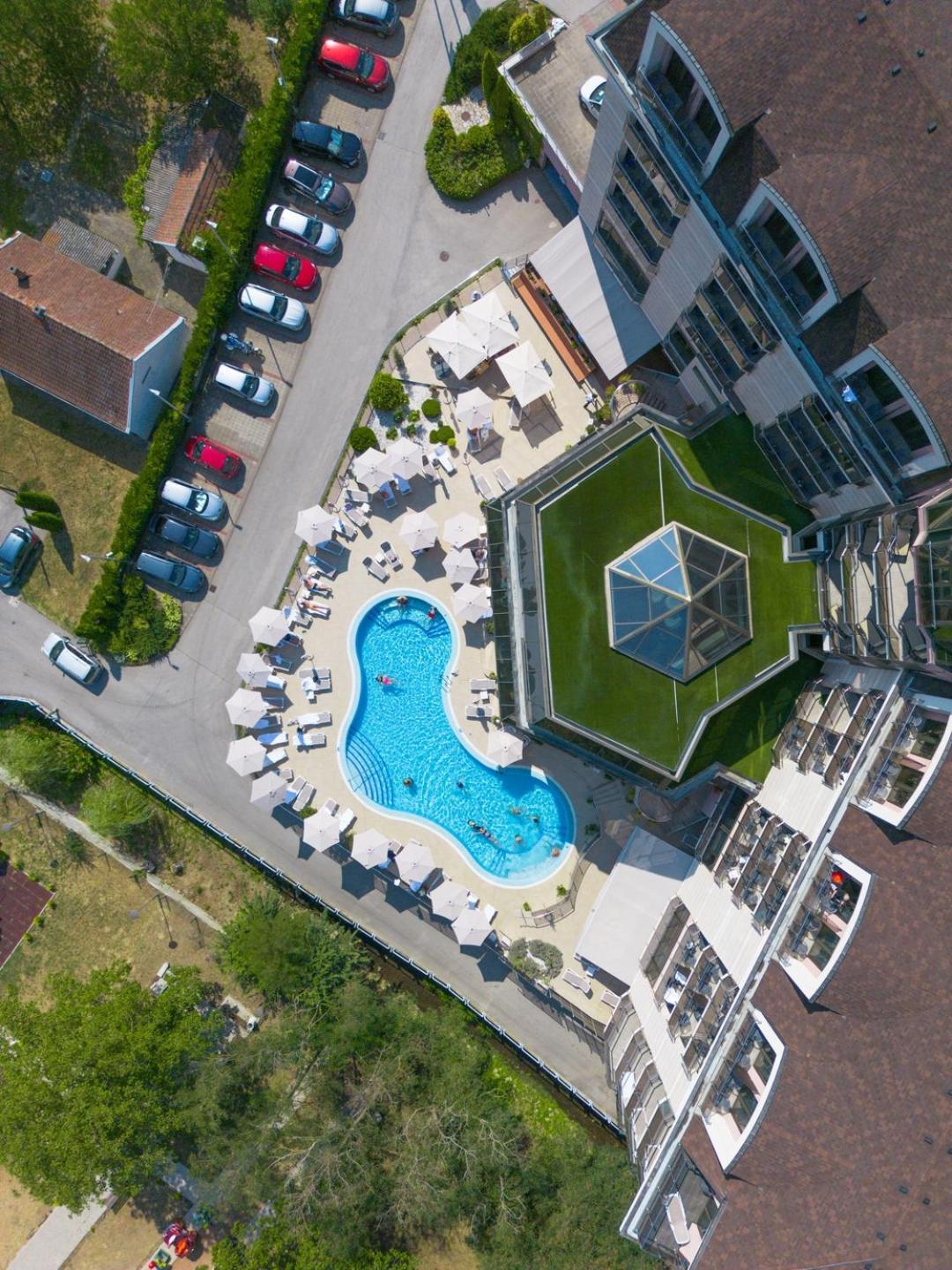 Hotel Premier Aqua - Adults Only Vrdnik Exterior photo Aerial view of the hotel