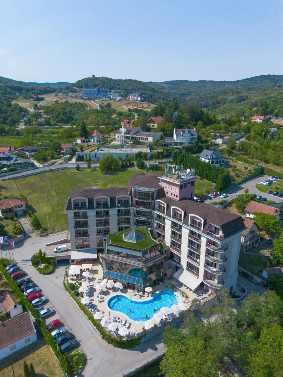 Hotel Premier Aqua - Adults Only Vrdnik Exterior photo Aerial view of the hotel
